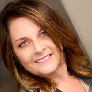 Meet your Posher, Teresa